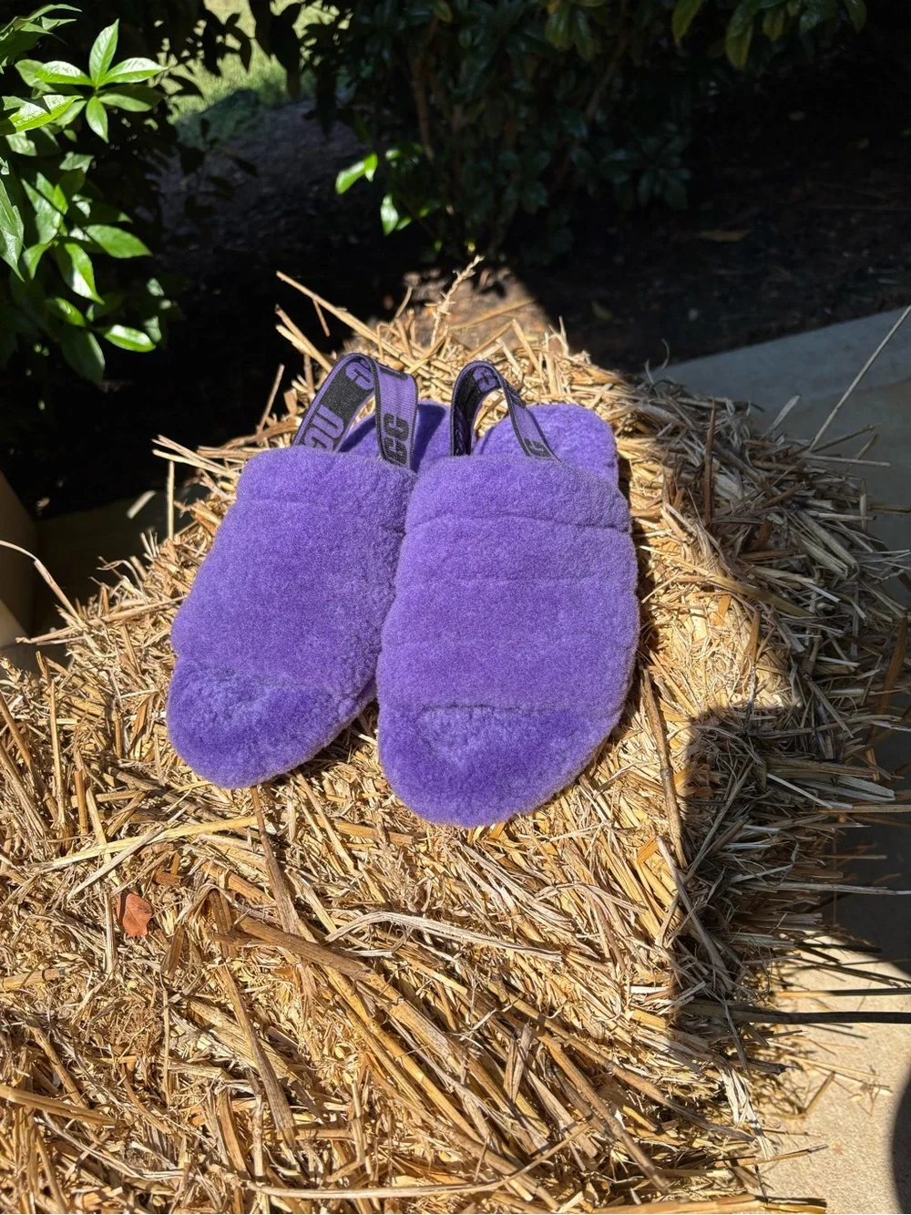UGG Kids Purple Fuzzy Slide Sandals with Logo Strap Size 6